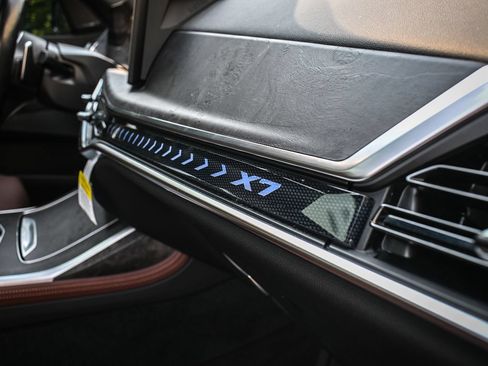 Used 2024 BMW X7 xDrive40i w/ Executive Package AWD/4WD image 23