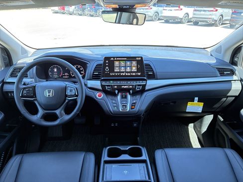 Certified 2026 Honda Odyssey EX-L image 16