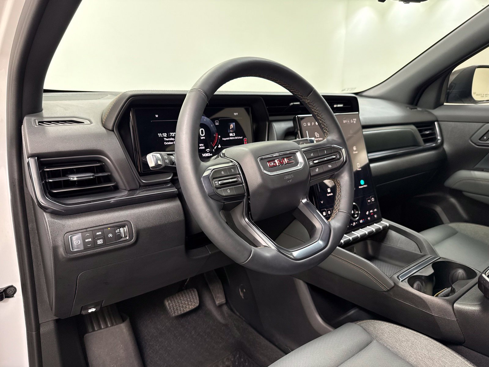 Used 2026 GMC Terrain AT4 w/ Technology Package II AWD/4WD image 13