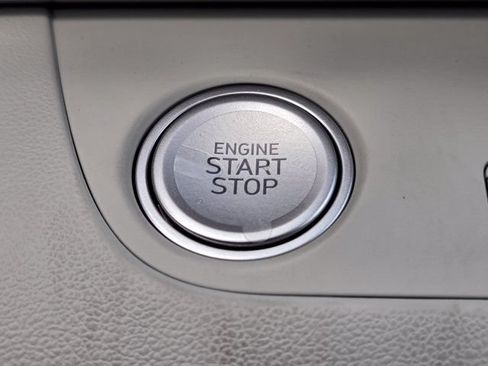 Certified 2026 Hyundai Elantra Limited FWD image 21