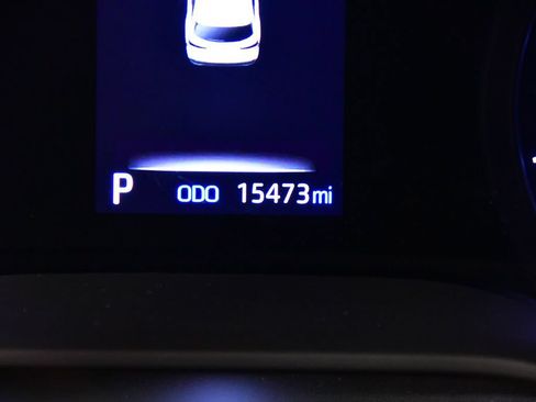 Used 2024 Toyota Sienna LE AWD/4WD image 18