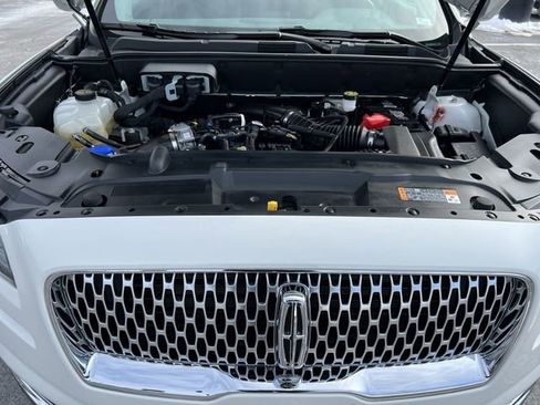 Used 2022 Lincoln Nautilus Reserve w/ Equipment Group 201A image 24