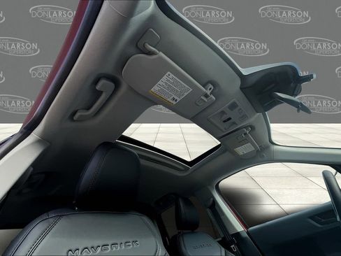 New 2025 Ford Maverick Lariat w/ Black Appearance Package image 15