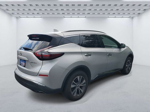 Used 2023 Nissan Murano SV image 4