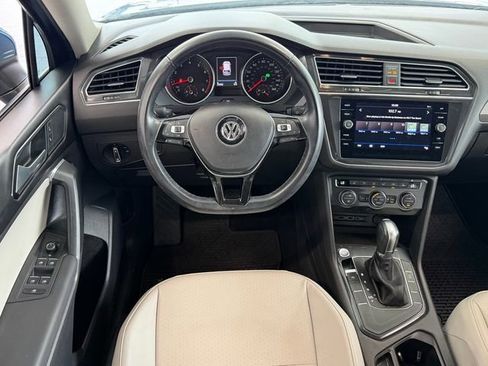 Used 2018 Volkswagen Tiguan SE FWD image 8