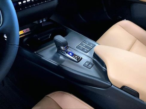 New 2026 Lexus UX 300h AWD image 8