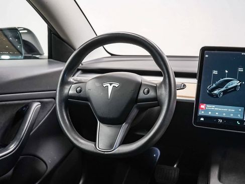 Used 2021 Tesla Model 3 Long Range image 16