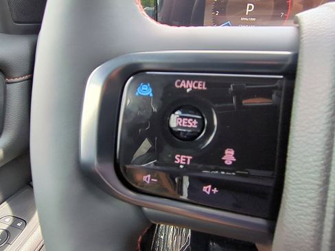 New 2025 Nissan Armada PRO-4X w/ Pro-4X Premium Package image 18