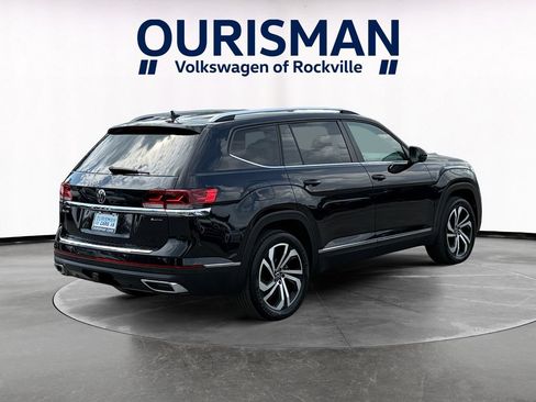 Used 2023 Volkswagen Atlas SEL AWD/4WD image 6