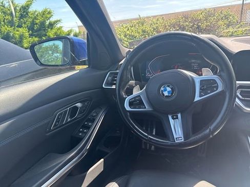 Used 2022 BMW 330i xDrive Sedan w/ M Sport Package AWD/4WD image 16