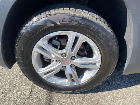Used 2024 GMC Terrain SLE AWD/4WD image 29