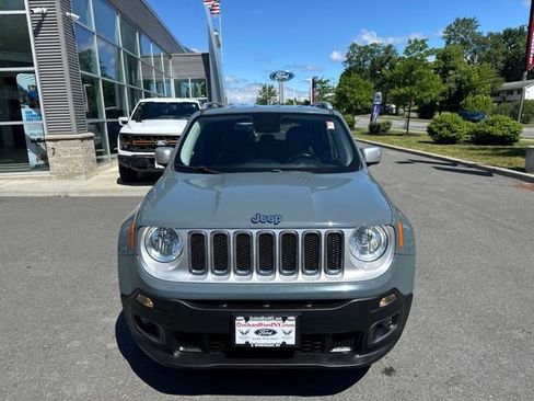 Used 2017 Jeep Renegade Limited AWD/4WD image 3