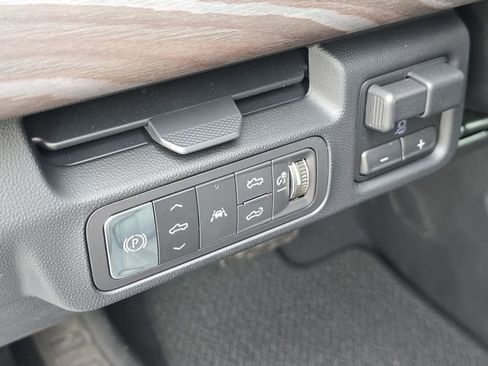 New 2025 GMC Sierra EV Denali image 17