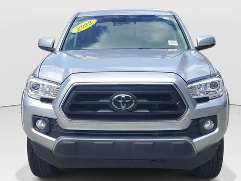 Used 2022 Toyota Tacoma SR5 w/ Technology Package AWD/4WD image 3