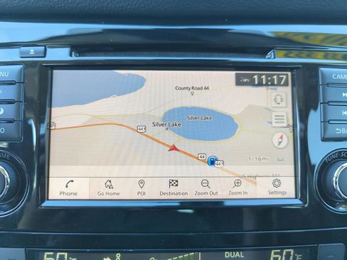 Used 2020 Nissan Rogue SL w/ Premium Package image 34