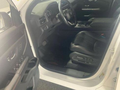 Used 2023 Honda Pilot TrailSport image 6