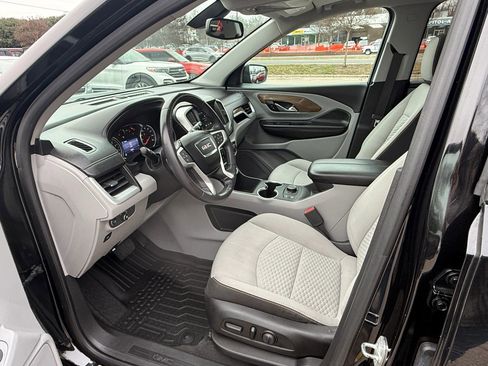 Used 2019 GMC Terrain SLE w/ Driver Convenience Package image 9