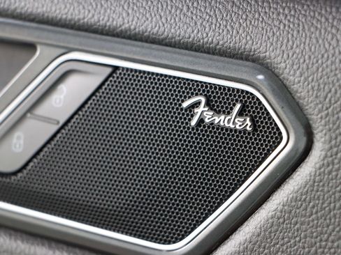 Used 2022 Volkswagen Tiguan SEL R-Line image 22