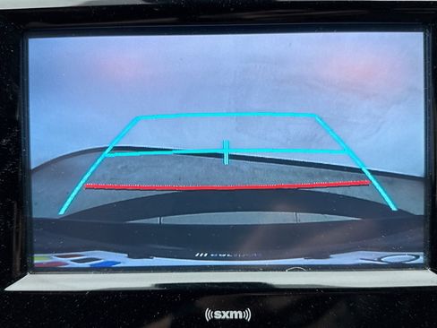 Used 2020 Toyota Camry LE image 11