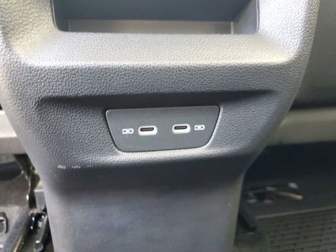 Used 2025 Volkswagen Tiguan S image 12