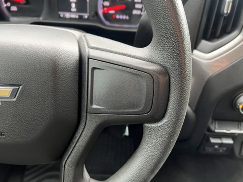 Used 2020 Chevrolet Silverado 1500 Custom w/ Custom 2.7L Value Package image 26