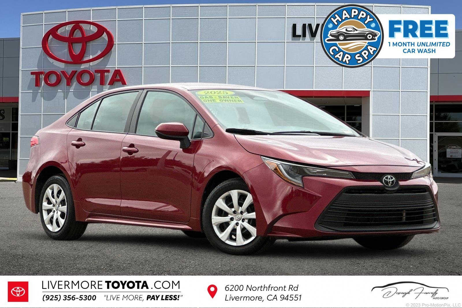 Used 2025 Toyota Corolla LE FWD image 1