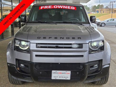 Used 2024 Land Rover Defender 130 X-Dynamic SE AWD/4WD image 7