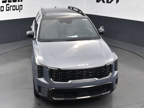 Certified 2024 Kia Sorento SX Prestige w/ Sage Leather Package AWD/4WD image 16