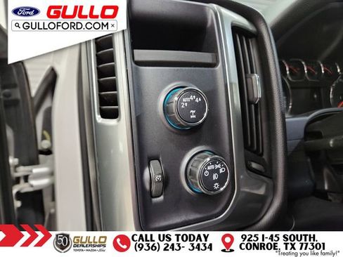 Used 2018 Chevrolet Silverado 1500 LT w/ Texas Edition image 21