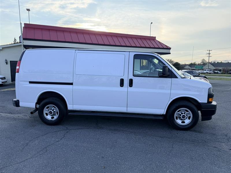 Used 2019 GMC Savana 2500 w/ Driver Convenience Package RWD image 4