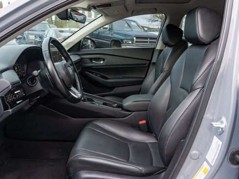 Certified 2025 Honda Accord Touring image 29