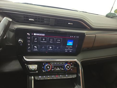 Used 2024 GMC Sierra 2500 Denali Ultimate image 24