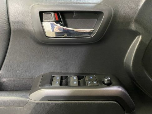 Certified 2023 Toyota Tacoma TRD Off-Road image 13