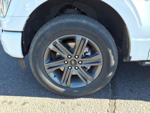 Used 2023 Ford F150 Lariat w/ Equipment Group 502A High image 9