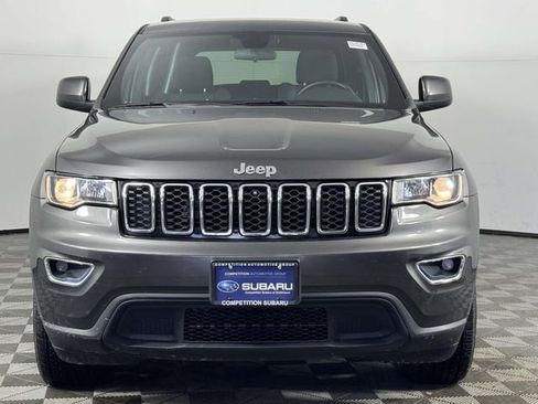 Used 2020 Jeep Grand Cherokee Laredo image 6