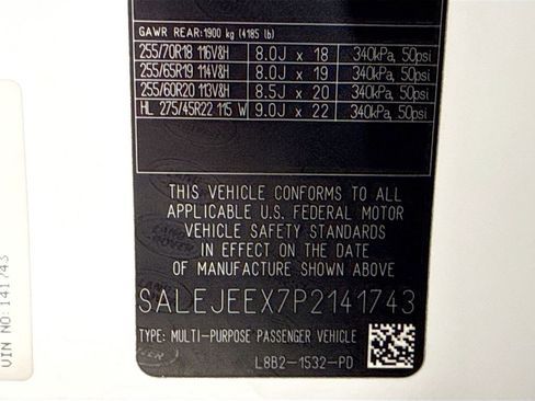 Used 2023 Land Rover Defender 110 S AWD/4WD image 28