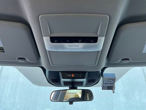 Used 2023 Nissan Rogue S image 14