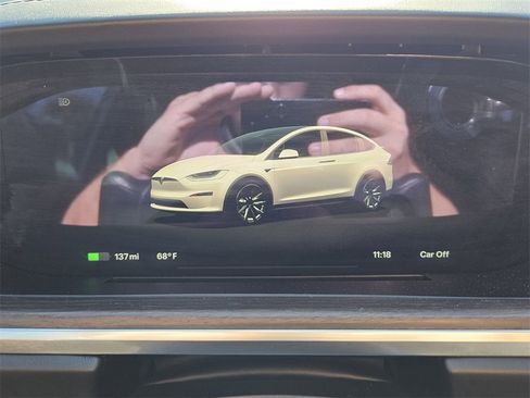 Used 2022 Tesla Model X image 22