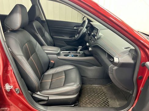 Used 2022 Nissan Altima 2.5 SR FWD image 21