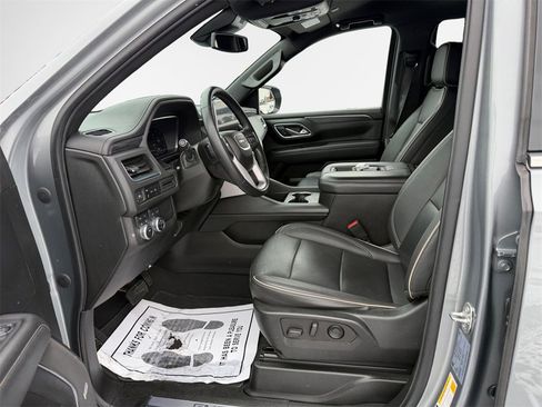 Certified 2023 GMC Yukon SLT image 11