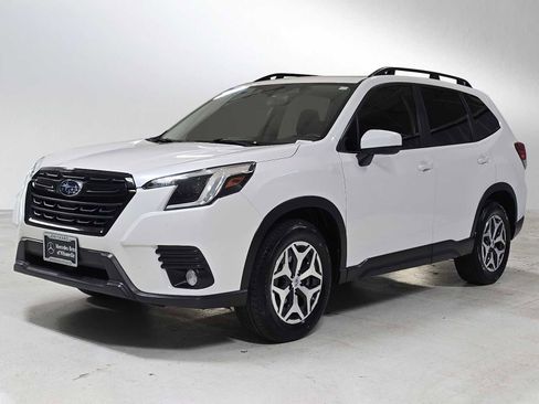 Used 2022 Subaru Forester Premium AWD/4WD image 7