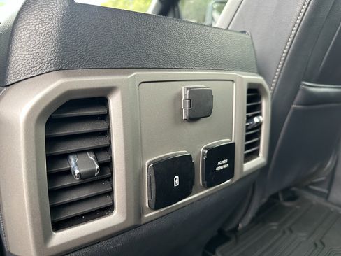 Used 2022 Ford F250 Lariat w/ Tremor Off-Road Package image 20