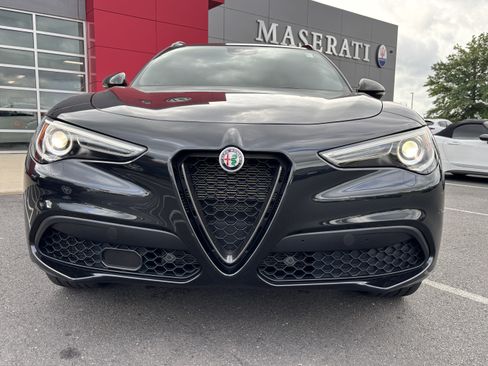 Used 2023 Alfa Romeo Stelvio Estrema AWD/4WD image 11