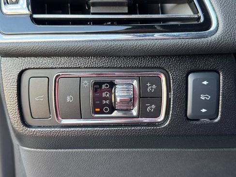 Used 2024 Lincoln Navigator L Reserve AWD/4WD image 21