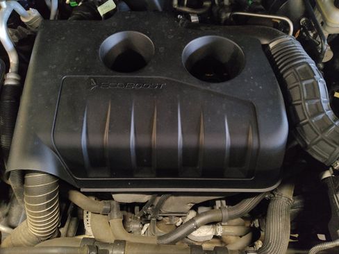 Used 2016 Ford Explorer XLT w/ Equipment Group 202A image 30