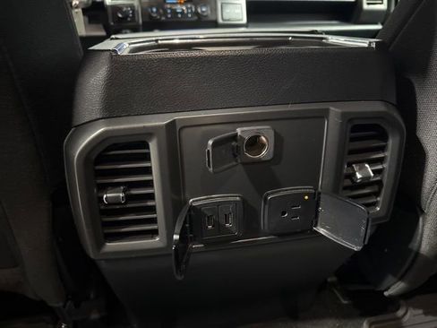 Used 2020 Ford F150 XLT w/ Equipment Group 302A Luxury AWD/4WD image 29