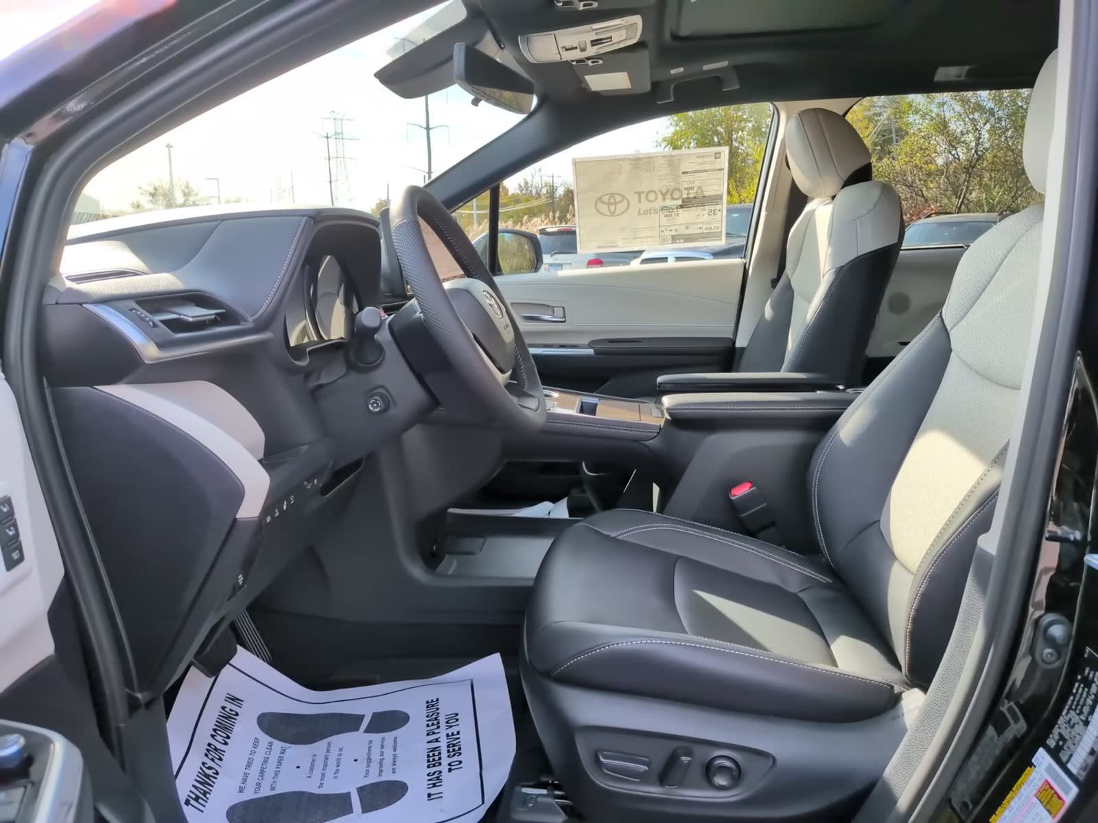 New 2026 Toyota Sienna Platinum AWD/4WD image 14