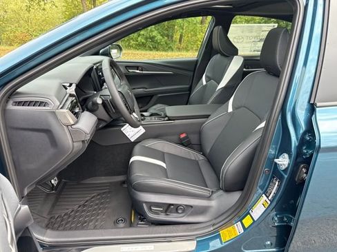 New 2026 Toyota Camry SE image 9