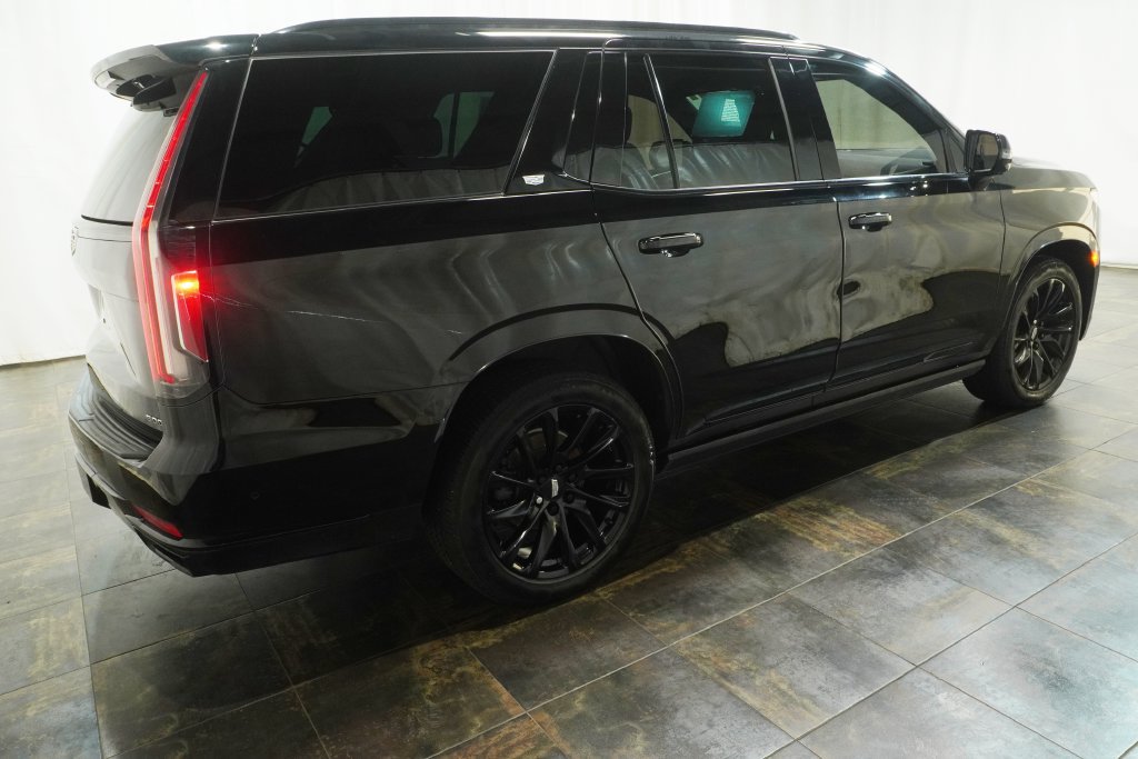 Used 2022 Cadillac Escalade Sport w/ Touring Package AWD/4WD image 3