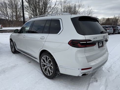 Used 2024 BMW X7 xDrive40i w/ Executive Package image 5